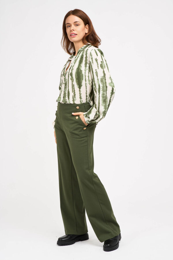 pantalon bouton kaki