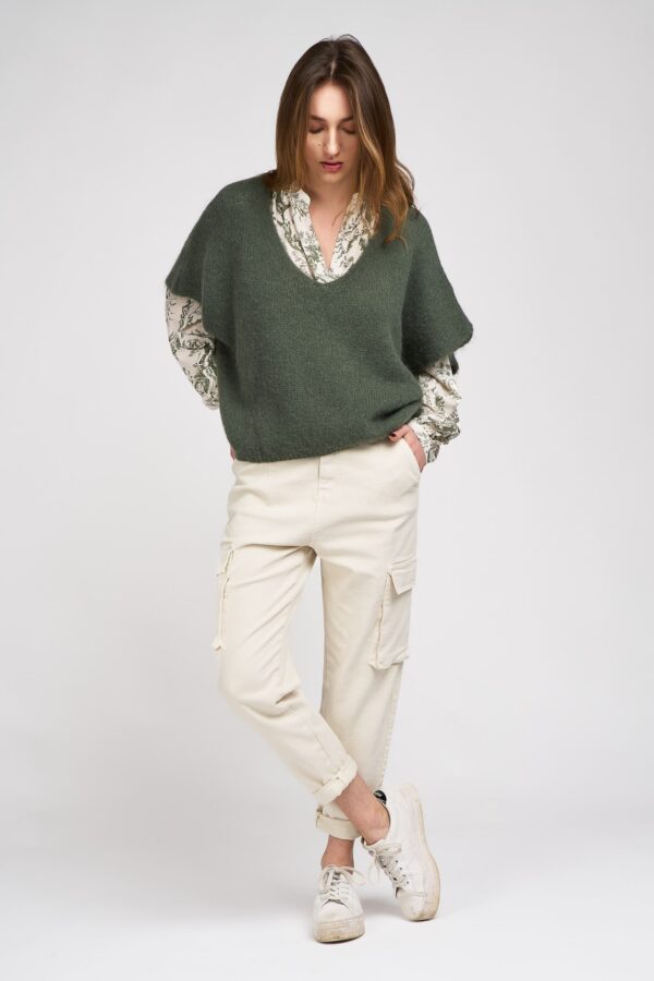 Pull cape kaki